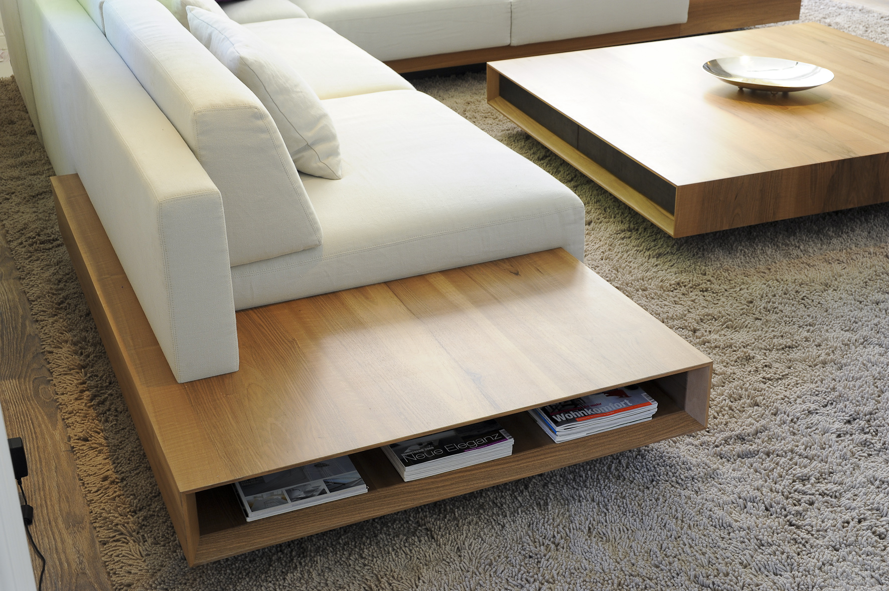 4.Neumayrdesign.Numero6.Sofa_coffeetable